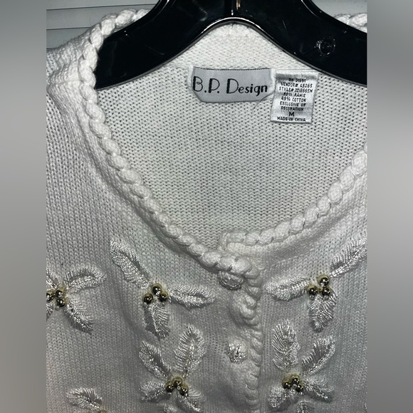 BP Design White Medium Christmas Winter Knit Ramie Cotton Button Cardigan - Picture 4 of 5